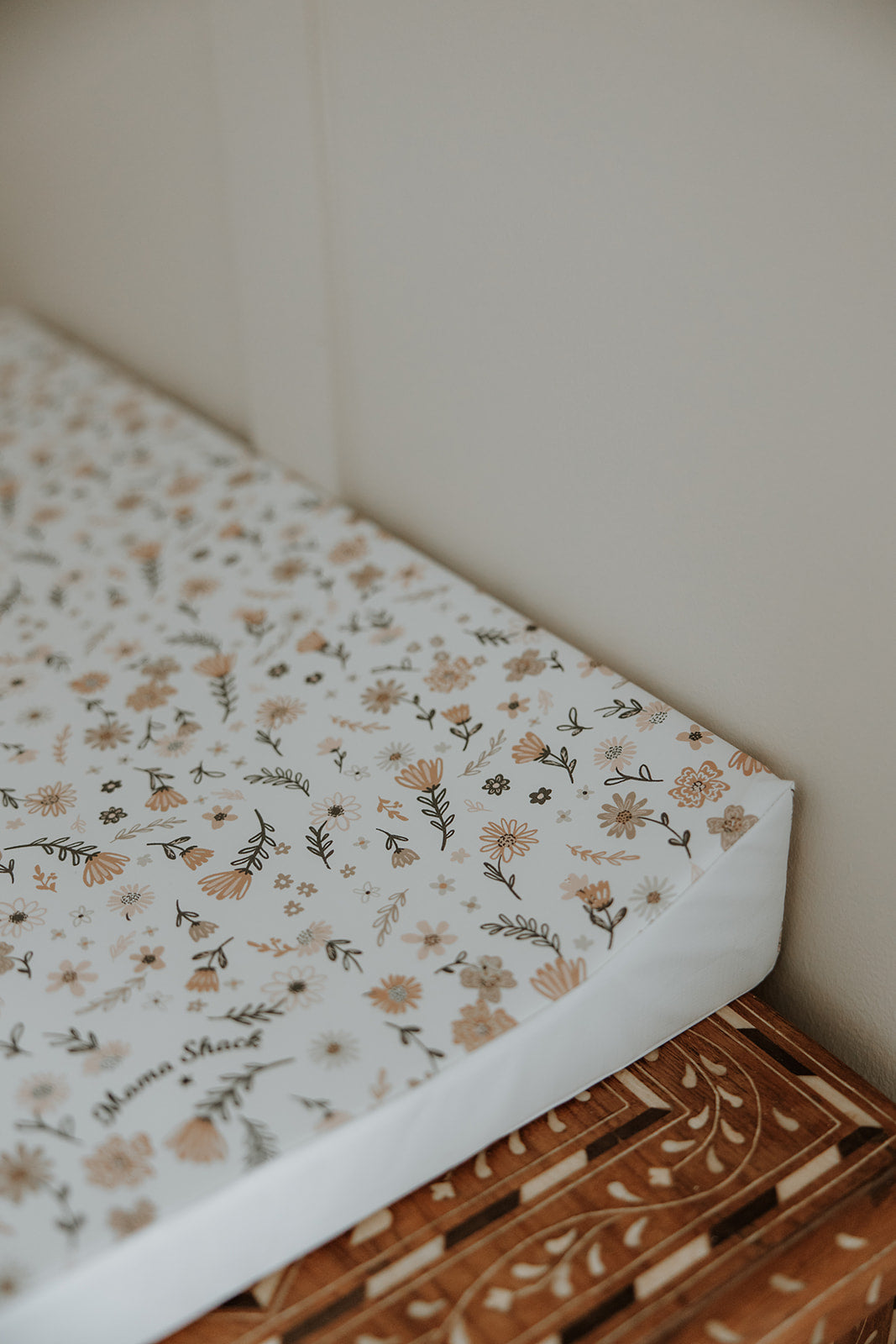 Anti Roll Changing Mat - Scandi Floral