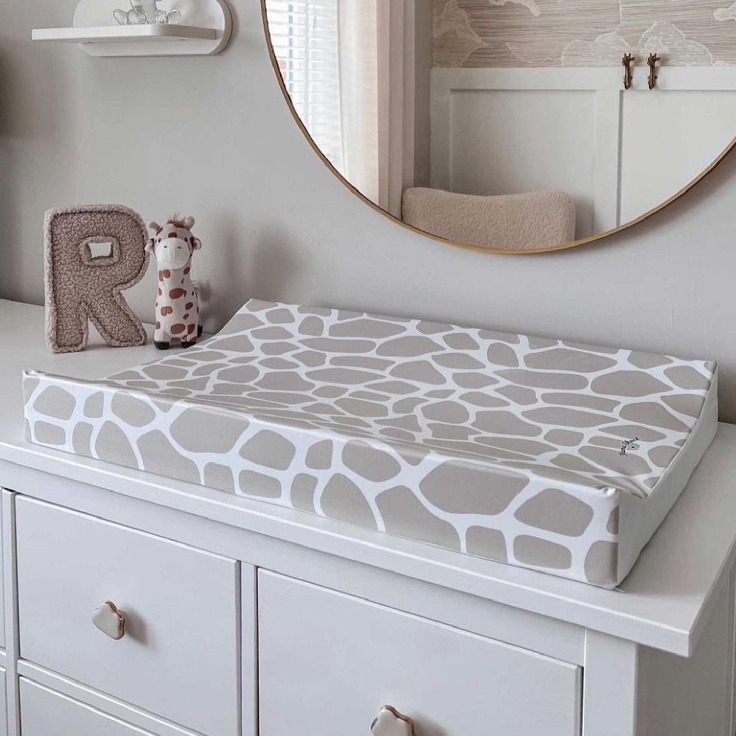 Anti Roll Changing Mat - Giraffe Print - MAMA SHACK