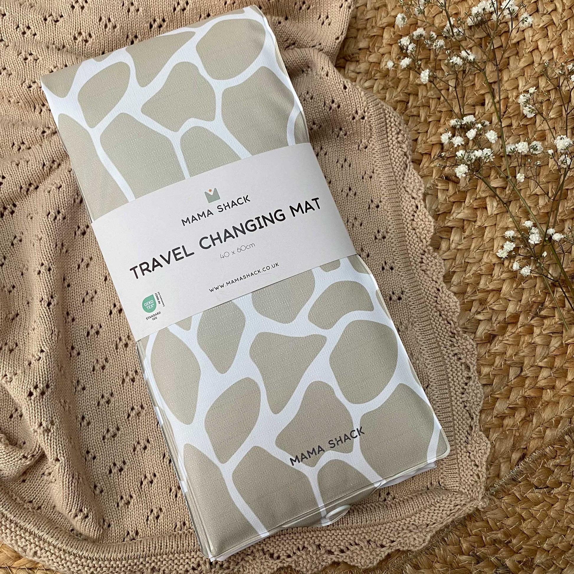 Everyday Changing Essentials – Giraffe