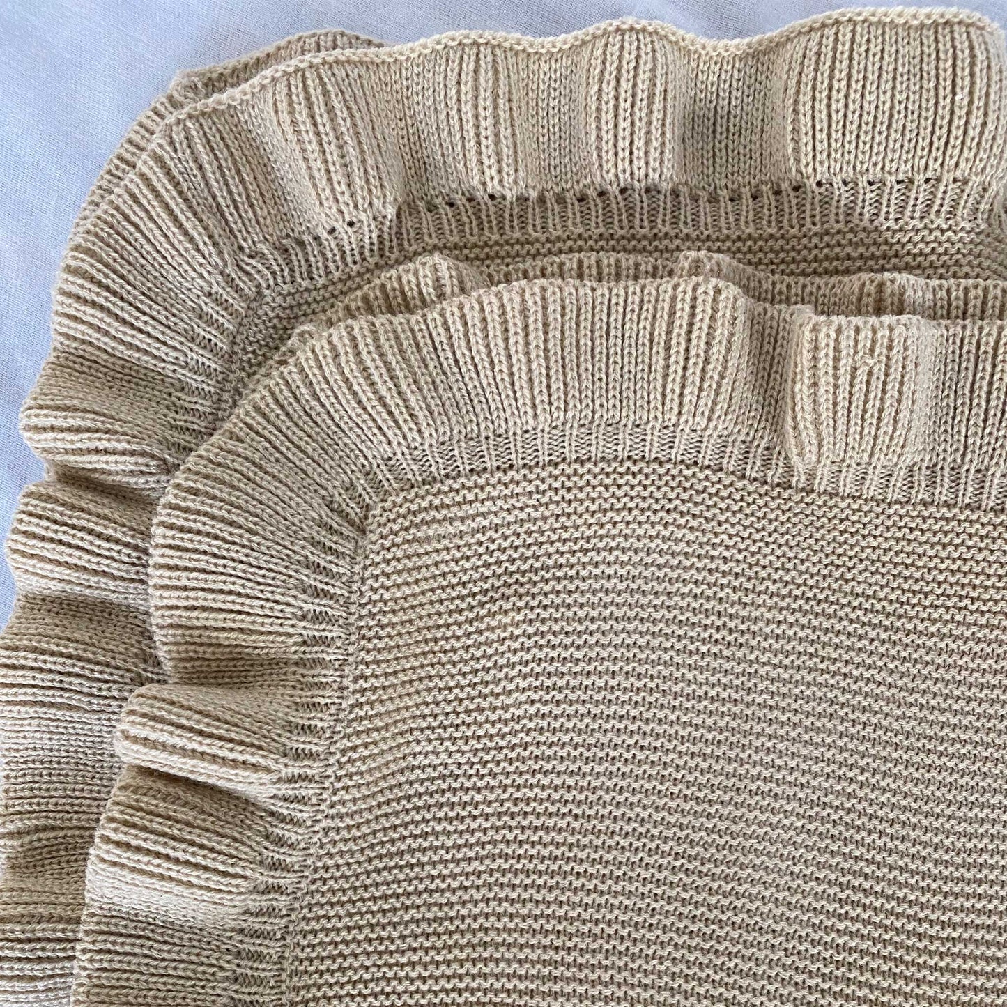 Knitted Frill Blanket - Latte
