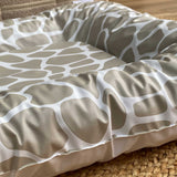 NEST-CHANGING-MAT-GIRAFFE-MAMA-SHACK