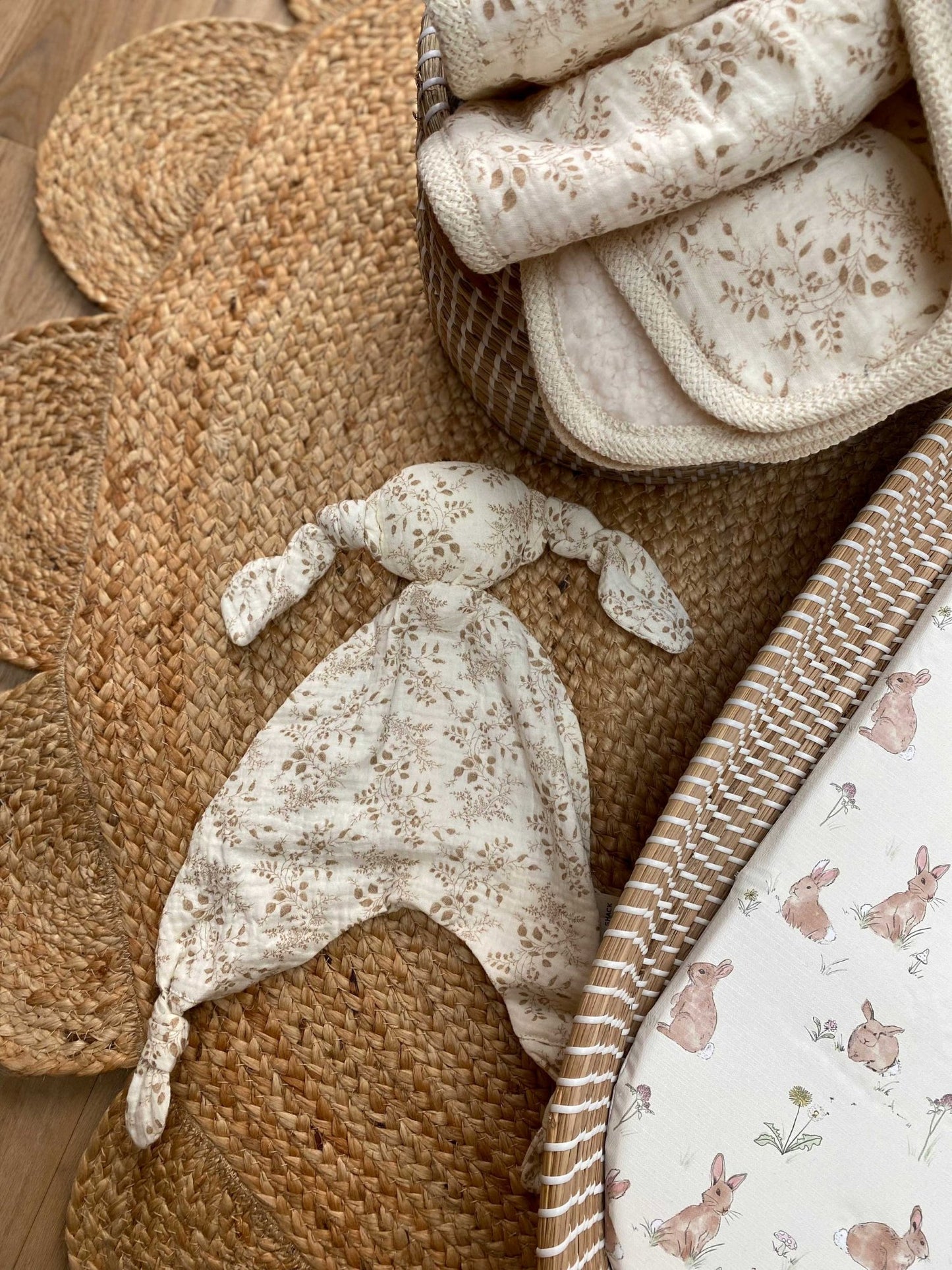 Muslin Comforter - Vintage Floral